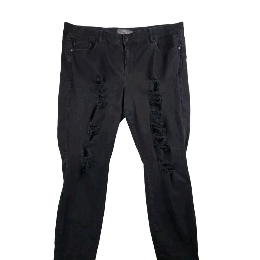 TORRID Bombshell Skinny Premium Distressed black Stretch Pant 24